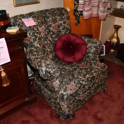 Sale Photo Thumbnail #177: 175 family room