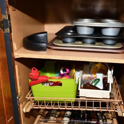 Sale Photo Thumbnail #315: 313 kitchen