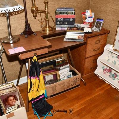 Sale Photo Thumbnail #461: 459 office