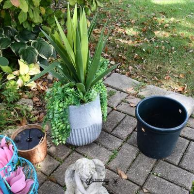 Sale Photo Thumbnail #685: 683 back yard