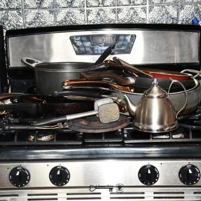 Sale Photo Thumbnail #272: 270 kitchen
