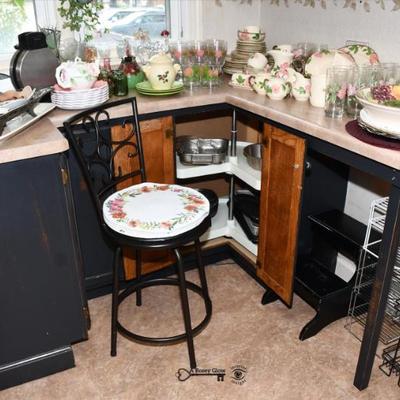 Sale Photo Thumbnail #273: 271 kitchen