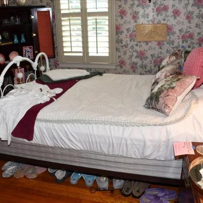 Sale Photo Thumbnail #484: 482 bedroom b