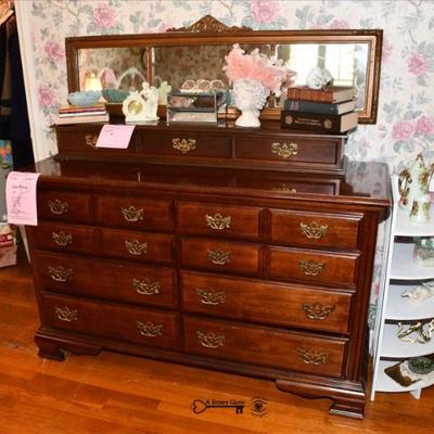 Sale Photo Thumbnail #518: 516 bedroom b