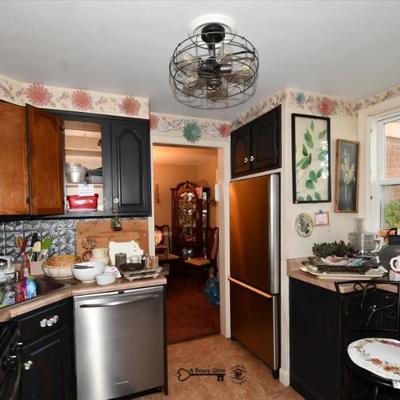 Sale Photo Thumbnail #251: 249 kitchen