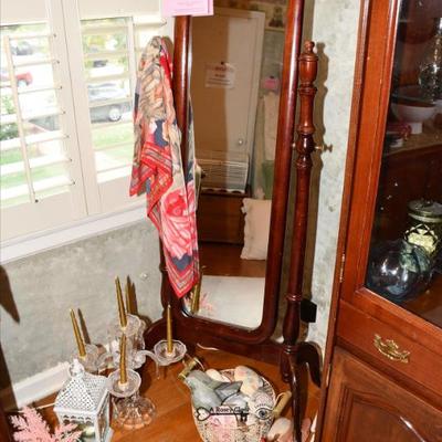 Sale Photo Thumbnail #352: 350 bedroom a