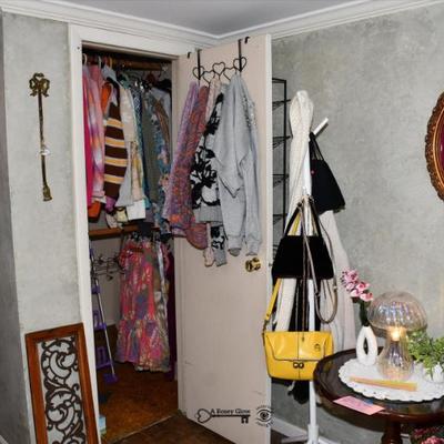 Sale Photo Thumbnail #433: 431 bedroom a