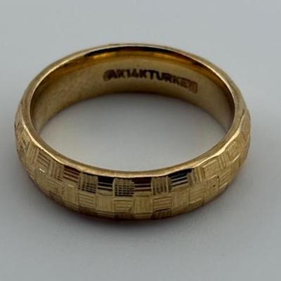 14k Yellow Gold Etched Band Ring