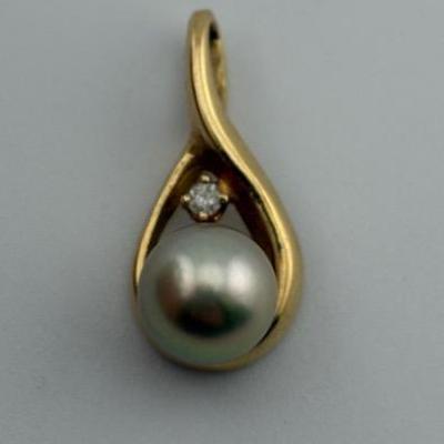 14k Yellow Gold Pendant