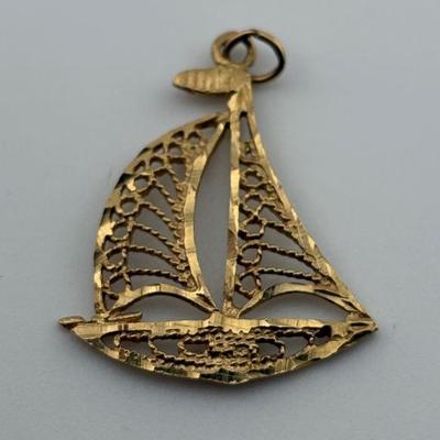14k Yellow Gold Sailboat Filigree Pendant