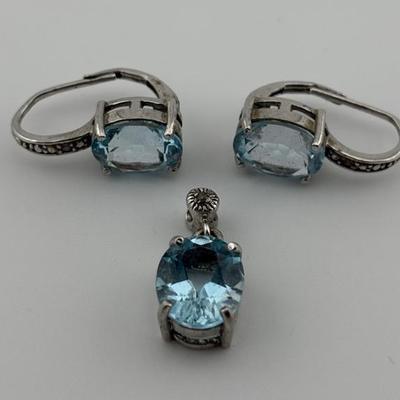 Sterling Silver 8.5 TCW Oval-Cut Blue Topaz Earring & Pendant Set