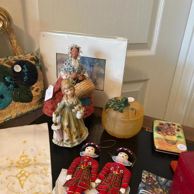 Sale Photo Thumbnail #544