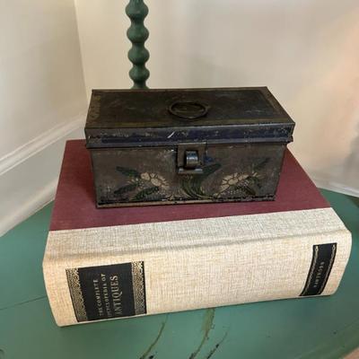 Sale Photo Thumbnail #47: Antique toleware tin 