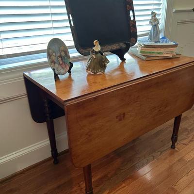 Sale Photo Thumbnail #186: Antique drop leaf table. 