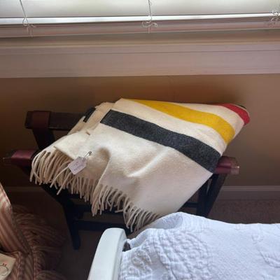 Sale Photo Thumbnail #518: Authentic Pendleton Glacier National Park blanket. 