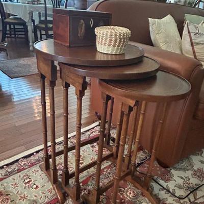 Sale Photo Thumbnail #302: Stunning set of reeded leg nesting tables. 