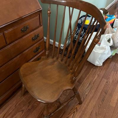 Sale Photo Thumbnail #266: Chair matches and is also vitnage Ethan Allen. 