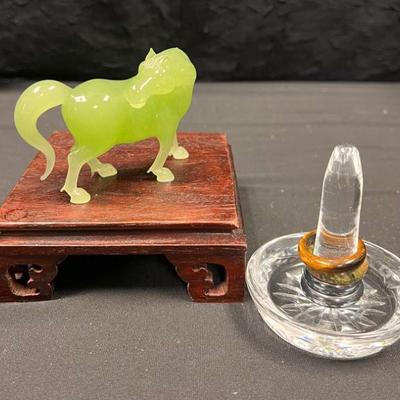 Sh734v small jade horse statue