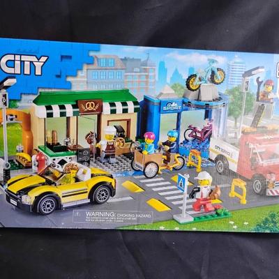 Sh670 lego systems 60306 city shopping street