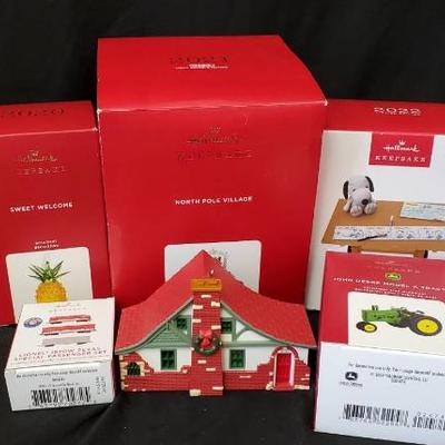 Sh639 hallmark ornaments mystery lot