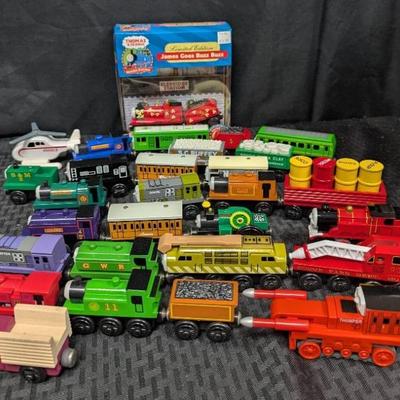 Sh743v thomas and friends trains