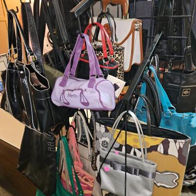 Sale Photo Thumbnail #408