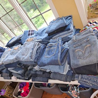 Sale Photo Thumbnail #241