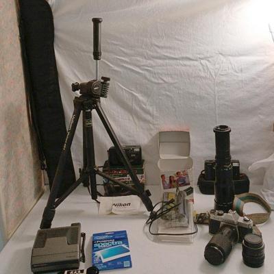 Vintage Camera Lot - Pentax, Polaroid, Kodak, Nikon, Tripod++