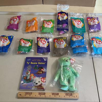 TY Teenie Beanie Babies 1998 Mcdonalds Happy Meal Set Of 12 Complete Sealed + Kicks Bear + Book