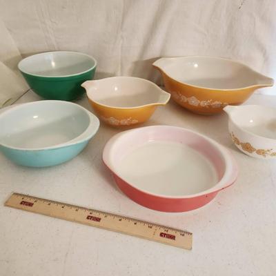 6pc Vintage Colorful Pyrex Baking & Mixing Dishes - Butterfly Gold