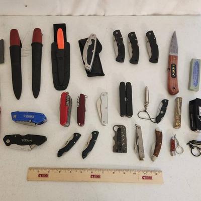 Huge Lot of 30 Pocket Knives & Multi-Tools - Böker, Morakniv, LL Bean, United++