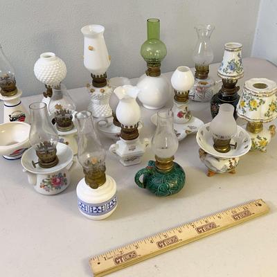 Decorative Ceramic Teapot & Saucer Oil Lamp Lot 