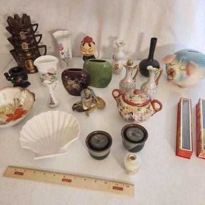 22pc Vintage Japanese & Asian Collectibles - Castle Tea Set, Wood Fans, Vases+