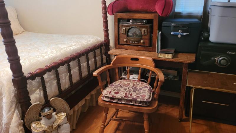 Sale Photo Thumbnail #3