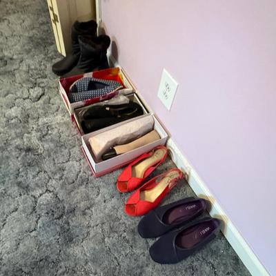 Sale Photo Thumbnail #380