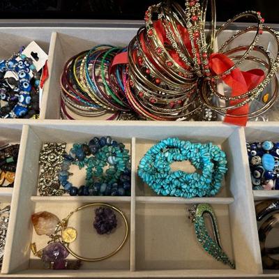 Sale Photo Thumbnail #10