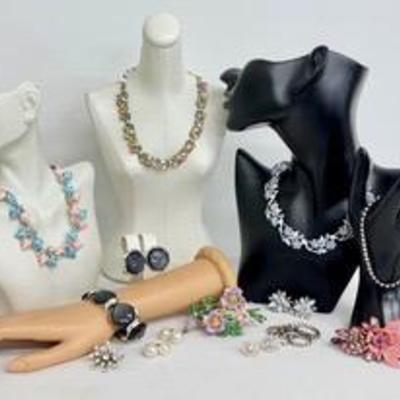 Sale Photo Thumbnail #88