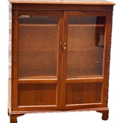 Sale Photo Thumbnail #43: Glass Enclosed Curio Case With Bracket Feet