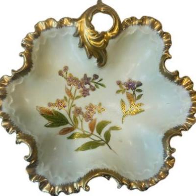 Sale Photo Thumbnail #133: Antique Hand Painted Porcelain Plate With Scalloped Border & Crossed Arrows Hallmark