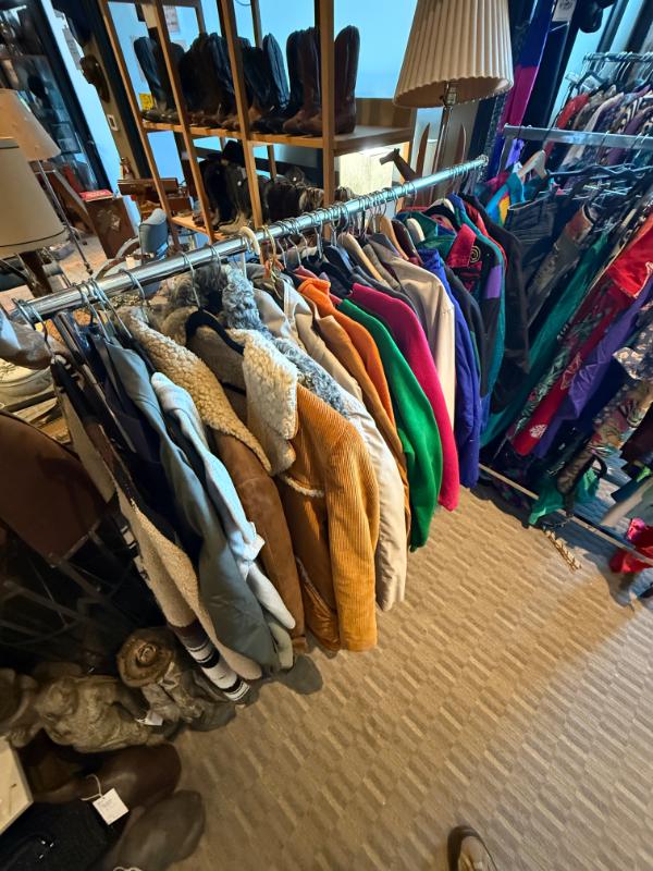 Sale Photo Thumbnail #91