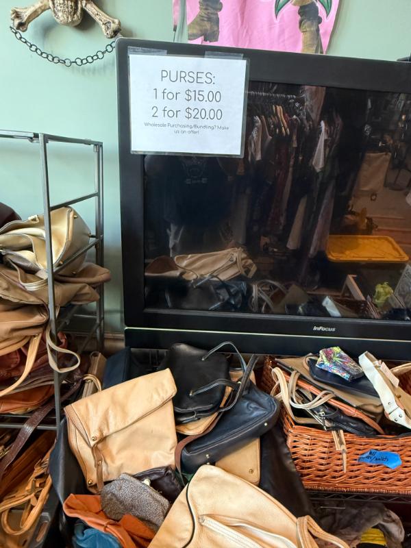 Sale Photo Thumbnail #101