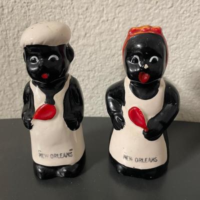 Ceramic Salt and Pepper Shakers with ‘New Orleans’ Inscription