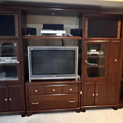 Sale Photo Thumbnail #7: Wood media unit 