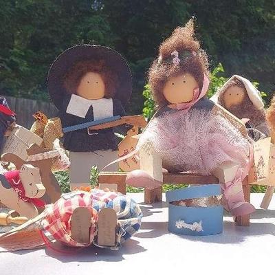 Pieces Lizzie High Wooden Dolls #3