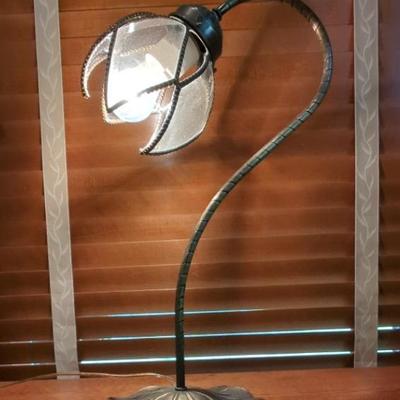 Lilypad Table Lamp