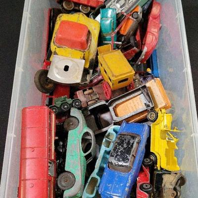 MYSTERY LOT OF VINTAGE METAL TOY VEHICLES