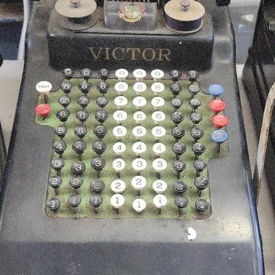 VICTOR ADDING MACHINE 