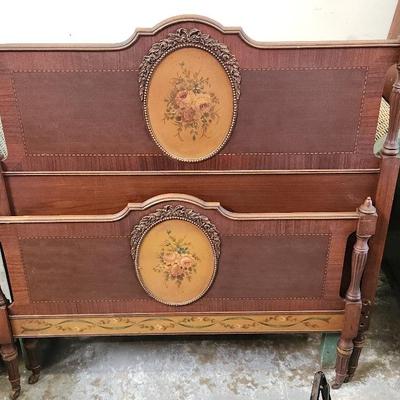 HAND PAINTED HEADBOARD AND FOOTBOARD 