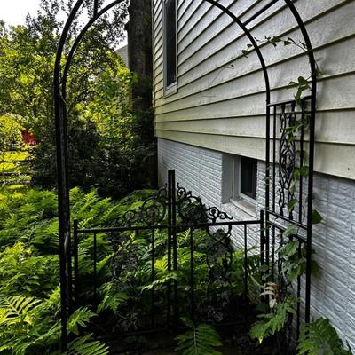 Wrought Iron Garden Gate 49x22x86