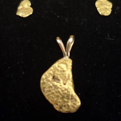 14K Gold Alaska Nugget Pendant, Plus Earrings
